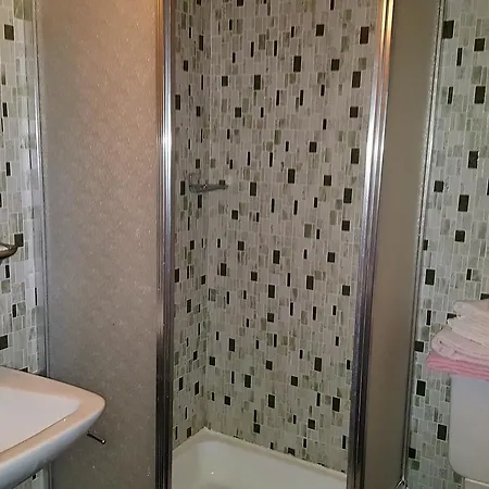 Kastel Bed & Breakfast 2*