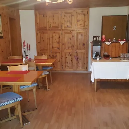 Bed & Breakfast Kastel 2*